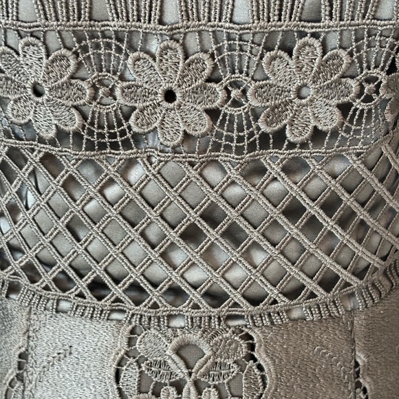 Elie Tahari Alessandra Black Lace Top Size 4 - Picture 7 of 14